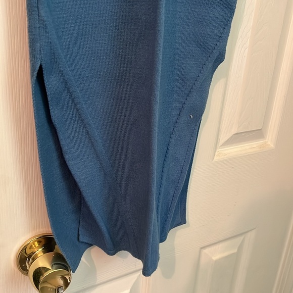 Willow & Wind Blue Dress with two side slits. Size XS. - Picture 3 of 3